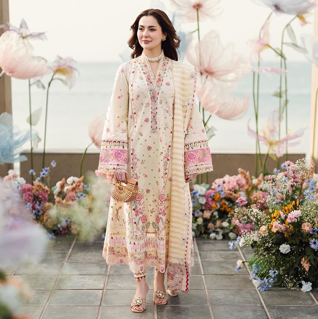 Brand .QALAM lawn 3pc suit