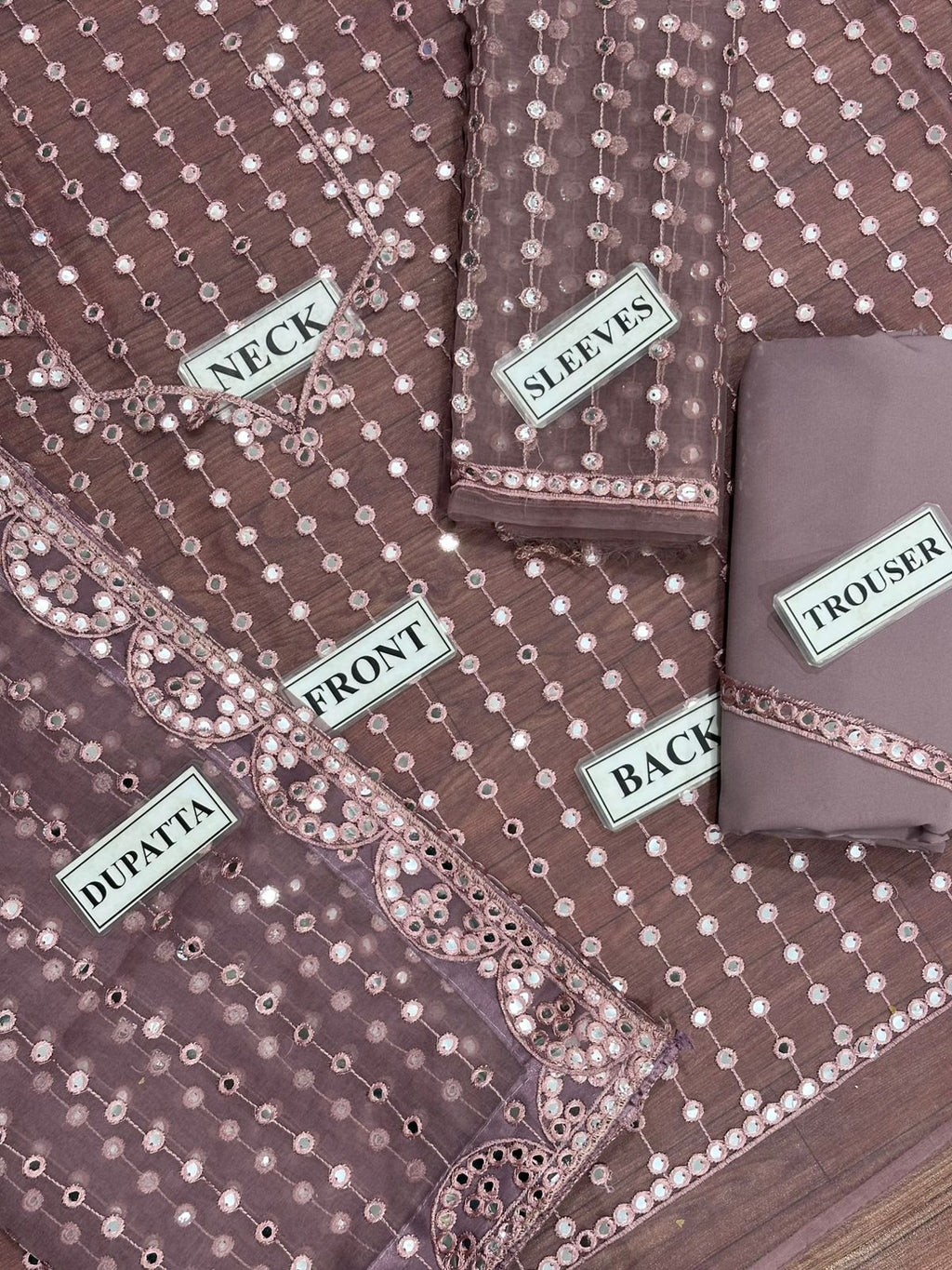 BRAND…LXM
Unstitch Replica

FABRIC
ORGANZA Suit With MALAI Trouser

WORK
9MM SEQUENCE 

‼️‼️ INNER INCLUDED ‼️‼️


PRICE 3800